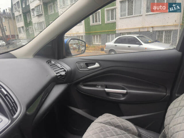 Синий Форд Эскейп, объемом двигателя 2 л и пробегом 172 тыс. км за 17000 $, фото 8 на Automoto.ua