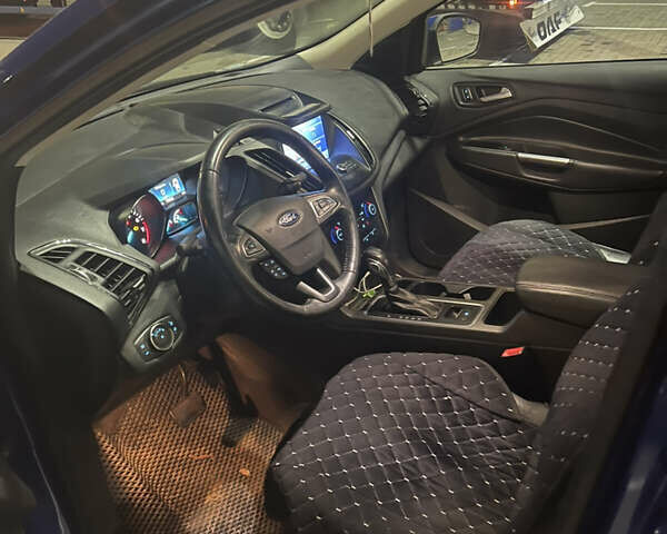 Синий Форд Эскейп, объемом двигателя 1.5 л и пробегом 141 тыс. км за 12200 $, фото 5 на Automoto.ua