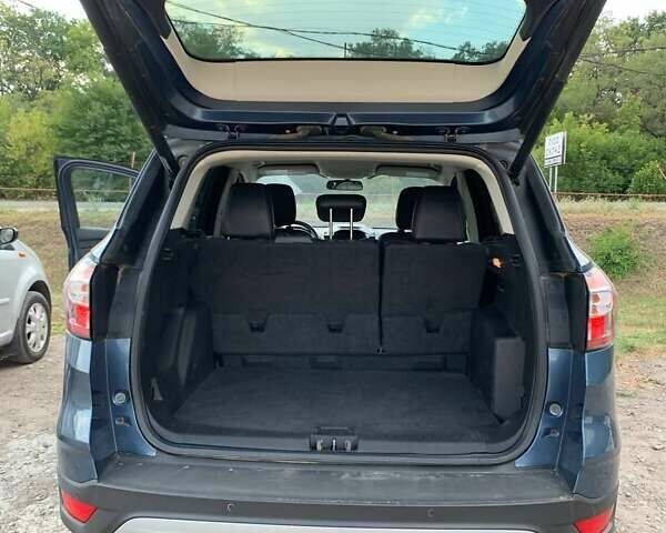 Синий Форд Эскейп, объемом двигателя 1.5 л и пробегом 188 тыс. км за 13800 $, фото 6 на Automoto.ua