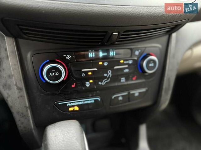 Синій Форд Ескейп, об'ємом двигуна 1.5 л та пробігом 147 тис. км за 10800 $, фото 28 на Automoto.ua