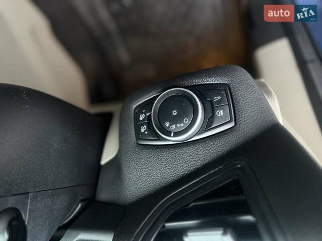 Синий Форд Эскейп, объемом двигателя 1.5 л и пробегом 147 тыс. км за 9700 $, фото 22 на Automoto.ua
