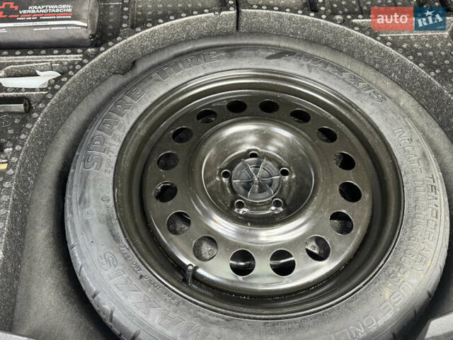 Синий Форд Эскейп, объемом двигателя 1.5 л и пробегом 196 тыс. км за 10300 $, фото 6 на Automoto.ua