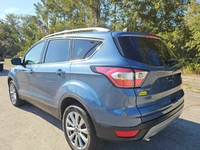 Синий Форд Эскейп, объемом двигателя 2 л и пробегом 100 тыс. км за 9000 $, фото 3 на Automoto.ua