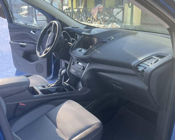 Синій Форд Ескейп, об'ємом двигуна 1.5 л та пробігом 68 тис. км за 13100 $, фото 6 на Automoto.ua