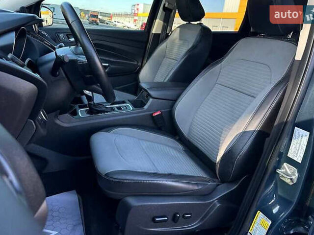 Синій Форд Ескейп, об'ємом двигуна 1.5 л та пробігом 135 тис. км за 11400 $, фото 3 на Automoto.ua