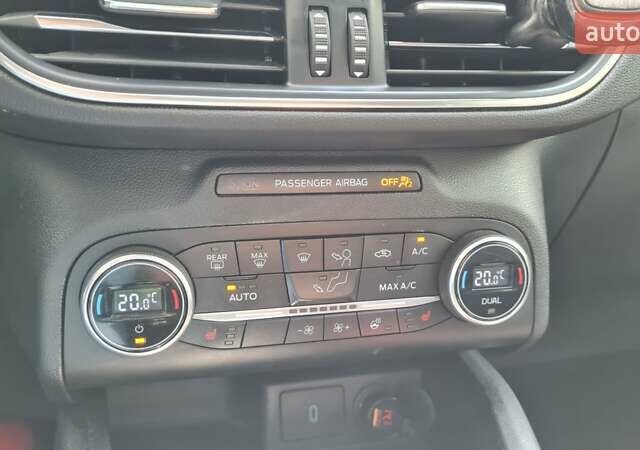 Синий Форд Эскейп, объемом двигателя 2.5 л и пробегом 70 тыс. км за 25999 $, фото 16 на Automoto.ua