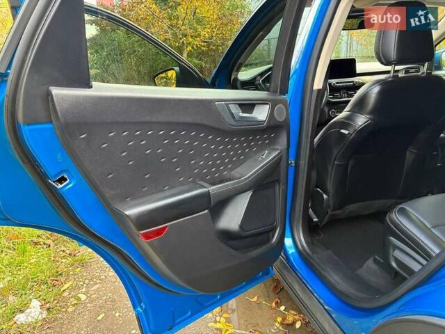 Синий Форд Эскейп, объемом двигателя 2.49 л и пробегом 261 тыс. км за 19000 $, фото 20 на Automoto.ua
