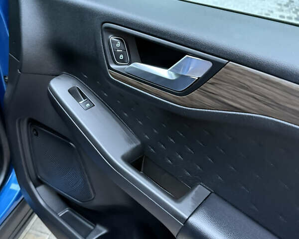 Синий Форд Эскейп, объемом двигателя 2.5 л и пробегом 83 тыс. км за 21000 $, фото 48 на Automoto.ua