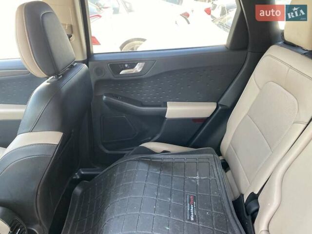 Синій Форд Ескейп, об'ємом двигуна 0 л та пробігом 120 тис. км за 17500 $, фото 4 на Automoto.ua