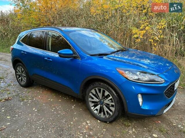 Синий Форд Эскейп, объемом двигателя 2.49 л и пробегом 261 тыс. км за 19000 $, фото 3 на Automoto.ua