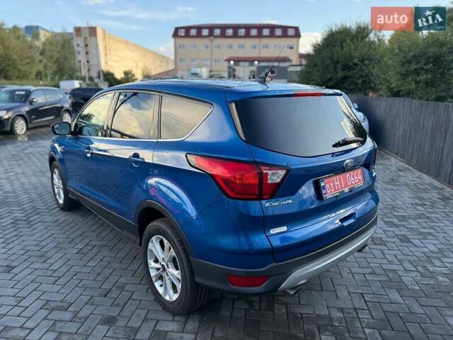 Синий Форд Эскейп, объемом двигателя 1.5 л и пробегом 217 тыс. км за 8800 $, фото 2 на Automoto.ua