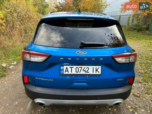 Синий Форд Эскейп, объемом двигателя 2.49 л и пробегом 261 тыс. км за 19000 $, фото 2 на Automoto.ua