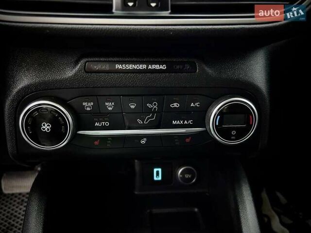 Синій Форд Ескейп, об'ємом двигуна 2 л та пробігом 139 тис. км за 19800 $, фото 9 на Automoto.ua