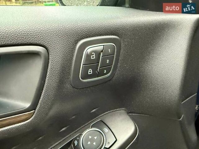 Синий Форд Эскейп, объемом двигателя 2.5 л и пробегом 93 тыс. км за 21900 $, фото 15 на Automoto.ua