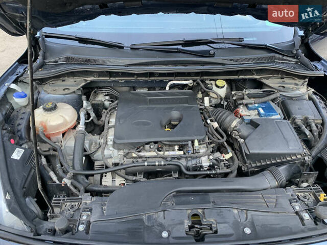 Синій Форд Ескейп, об'ємом двигуна 1.5 л та пробігом 28 тис. км за 19000 $, фото 6 на Automoto.ua