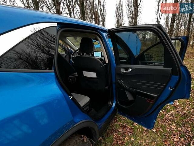 Синий Форд Эскейп, объемом двигателя 0 л и пробегом 122 тыс. км за 17000 $, фото 15 на Automoto.ua