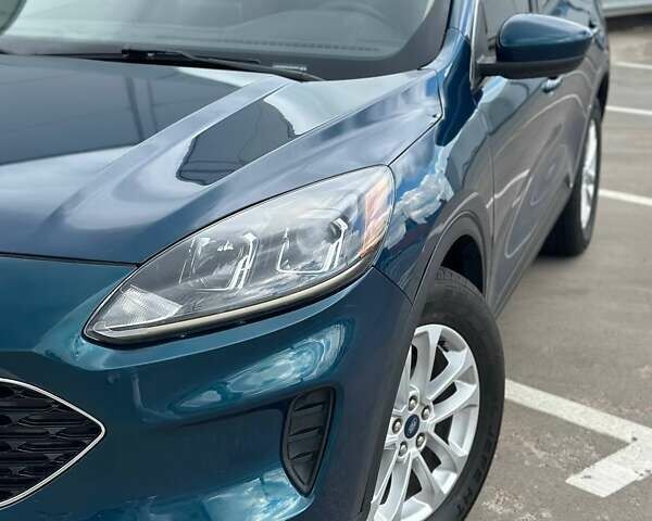 Синий Форд Эскейп, объемом двигателя 1.5 л и пробегом 214 тыс. км за 12500 $, фото 10 на Automoto.ua
