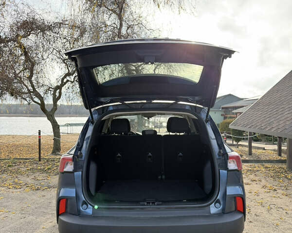 Синій Форд Ескейп, об'ємом двигуна 1.5 л та пробігом 123 тис. км за 13500 $, фото 28 на Automoto.ua