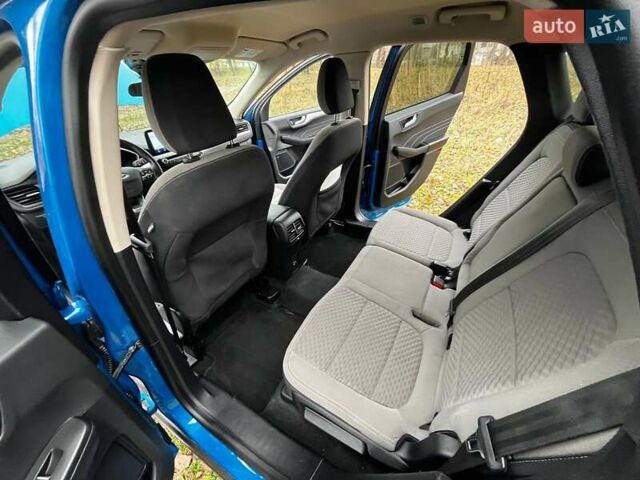 Синий Форд Эскейп, объемом двигателя 0 л и пробегом 122 тыс. км за 17000 $, фото 22 на Automoto.ua