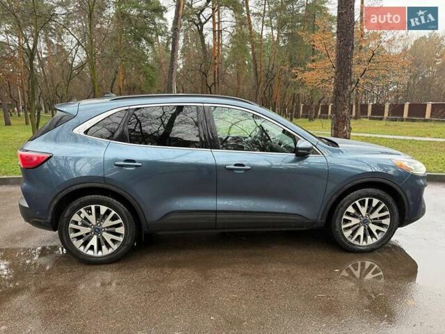 Синий Форд Эскейп, объемом двигателя 2.5 л и пробегом 93 тыс. км за 21900 $, фото 1 на Automoto.ua