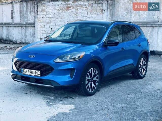 Синий Форд Эскейп, объемом двигателя 2.49 л и пробегом 241 тыс. км за 19100 $, фото 1 на Automoto.ua