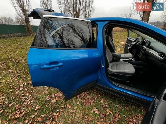 Синий Форд Эскейп, объемом двигателя 0 л и пробегом 122 тыс. км за 17000 $, фото 17 на Automoto.ua