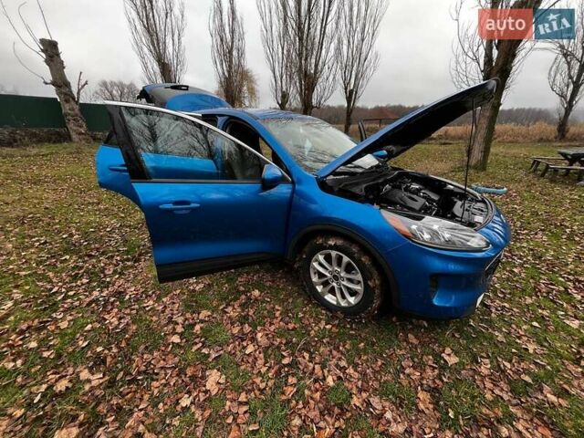 Синий Форд Эскейп, объемом двигателя 0 л и пробегом 122 тыс. км за 17000 $, фото 10 на Automoto.ua