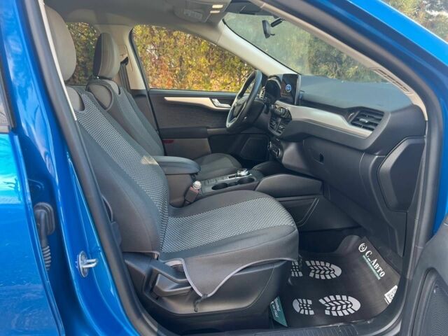 Синій Форд Ескейп, об'ємом двигуна 1.5 л та пробігом 25 тис. км за 17300 $, фото 12 на Automoto.ua