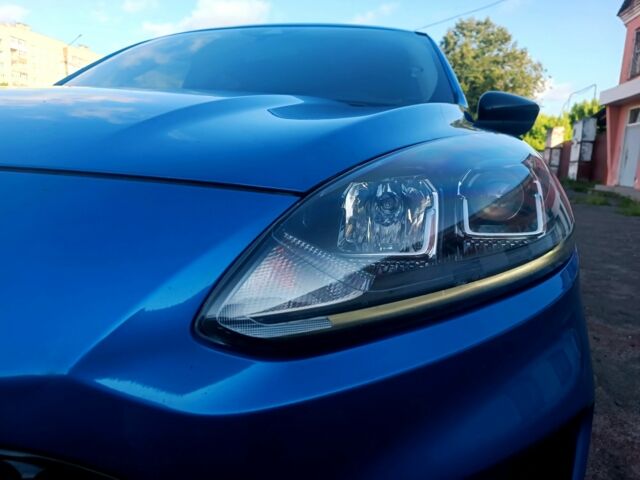 Синий Форд Эскейп, объемом двигателя 0 л и пробегом 138 тыс. км за 19600 $, фото 4 на Automoto.ua