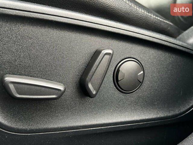 Синий Форд Эскейп, объемом двигателя 2.49 л и пробегом 103 тыс. км за 18999 $, фото 17 на Automoto.ua