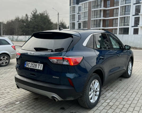 Синий Форд Эскейп, объемом двигателя 1.5 л и пробегом 31 тыс. км за 17200 $, фото 5 на Automoto.ua