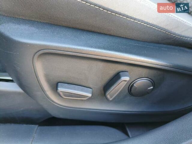 Синій Форд Ескейп, об'ємом двигуна 1.5 л та пробігом 66 тис. км за 16250 $, фото 14 на Automoto.ua