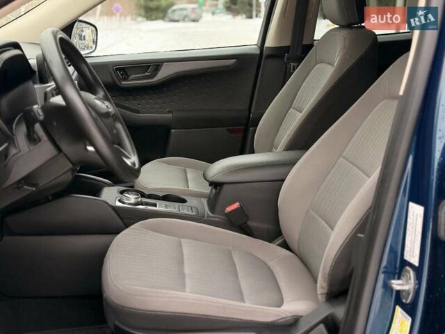 Синій Форд Ескейп, об'ємом двигуна 1.5 л та пробігом 75 тис. км за 14350 $, фото 7 на Automoto.ua