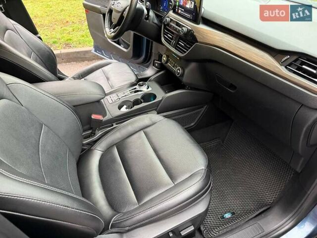 Синий Форд Эскейп, объемом двигателя 2.5 л и пробегом 93 тыс. км за 21900 $, фото 10 на Automoto.ua