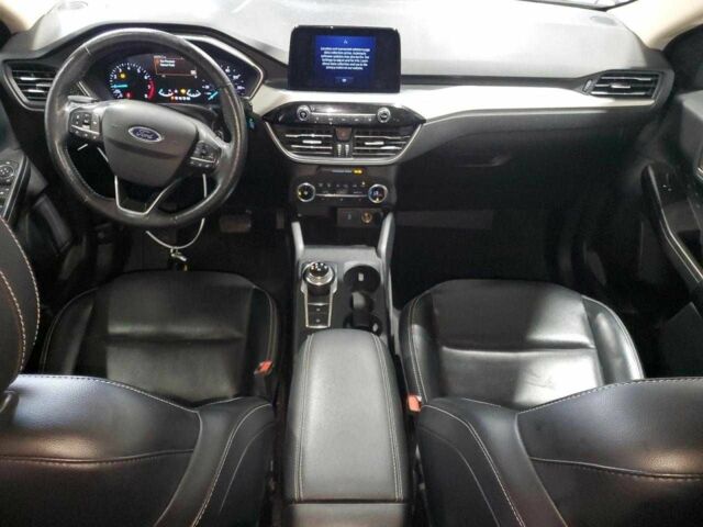 Синий Форд Эскейп, объемом двигателя 2 л и пробегом 83 тыс. км за 4000 $, фото 6 на Automoto.ua