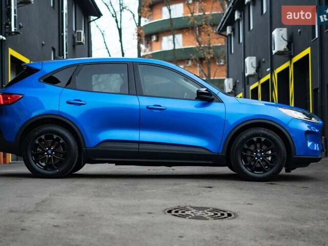 Синій Форд Ескейп, об'ємом двигуна 0 л та пробігом 122 тис. км за 19200 $, фото 2 на Automoto.ua