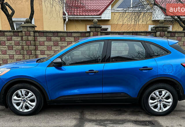Синий Форд Эскейп, объемом двигателя 1.5 л и пробегом 158 тыс. км за 9900 $, фото 1 на Automoto.ua