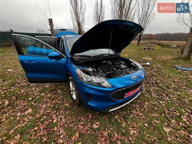 Синий Форд Эскейп, объемом двигателя 0 л и пробегом 122 тыс. км за 17000 $, фото 9 на Automoto.ua