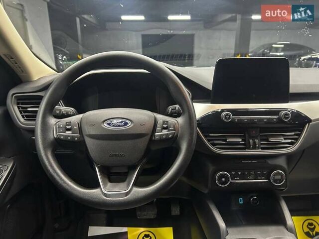 Синий Форд Эскейп, объемом двигателя 1.5 л и пробегом 21 тыс. км за 17500 $, фото 13 на Automoto.ua