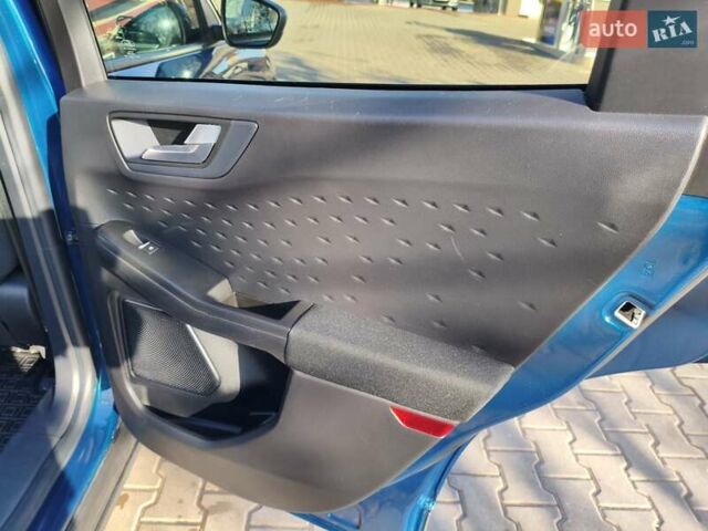 Синій Форд Ескейп, об'ємом двигуна 1.5 л та пробігом 66 тис. км за 16250 $, фото 42 на Automoto.ua