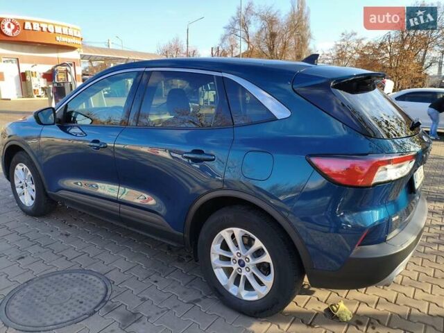 Синій Форд Ескейп, об'ємом двигуна 1.5 л та пробігом 66 тис. км за 16250 $, фото 2 на Automoto.ua