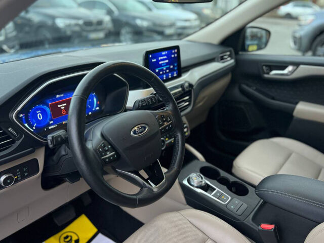 Синий Форд Эскейп, объемом двигателя 1.5 л и пробегом 60 тыс. км за 19990 $, фото 8 на Automoto.ua