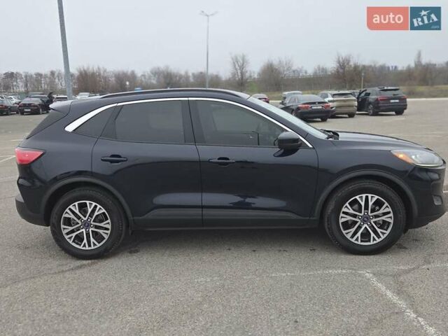 Синий Форд Эскейп, объемом двигателя 2.49 л и пробегом 181 тыс. км за 20700 $, фото 4 на Automoto.ua