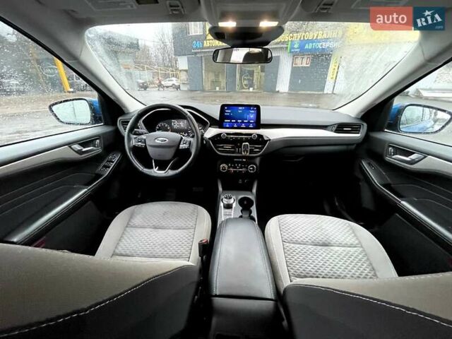 Синий Форд Эскейп, объемом двигателя 1.5 л и пробегом 41 тыс. км за 17000 $, фото 9 на Automoto.ua