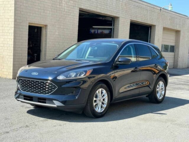 Синий Форд Эскейп, объемом двигателя 1.5 л и пробегом 16 тыс. км за 5500 $, фото 2 на Automoto.ua