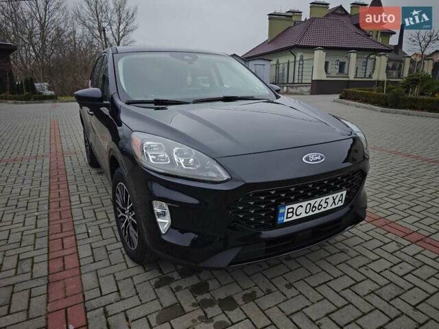 Синий Форд Эскейп, объемом двигателя 2.5 л и пробегом 72 тыс. км за 22000 $, фото 2 на Automoto.ua
