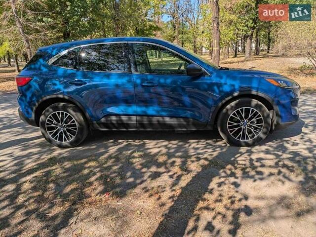 Синий Форд Эскейп, объемом двигателя 2.5 л и пробегом 60 тыс. км за 23900 $, фото 2 на Automoto.ua