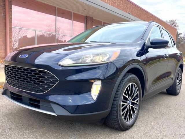 Синий Форд Эскейп, объемом двигателя 0 л и пробегом 22 тыс. км за 16500 $, фото 1 на Automoto.ua