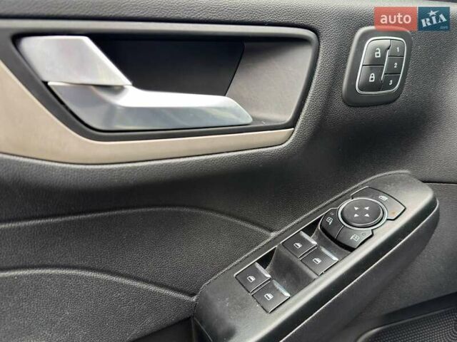 Синій Форд Ескейп, об'ємом двигуна 2.49 л та пробігом 54 тис. км за 26300 $, фото 11 на Automoto.ua