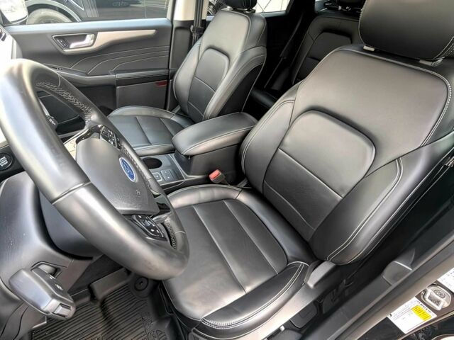 Синий Форд Эскейп, объемом двигателя 0 л и пробегом 22 тыс. км за 16500 $, фото 5 на Automoto.ua